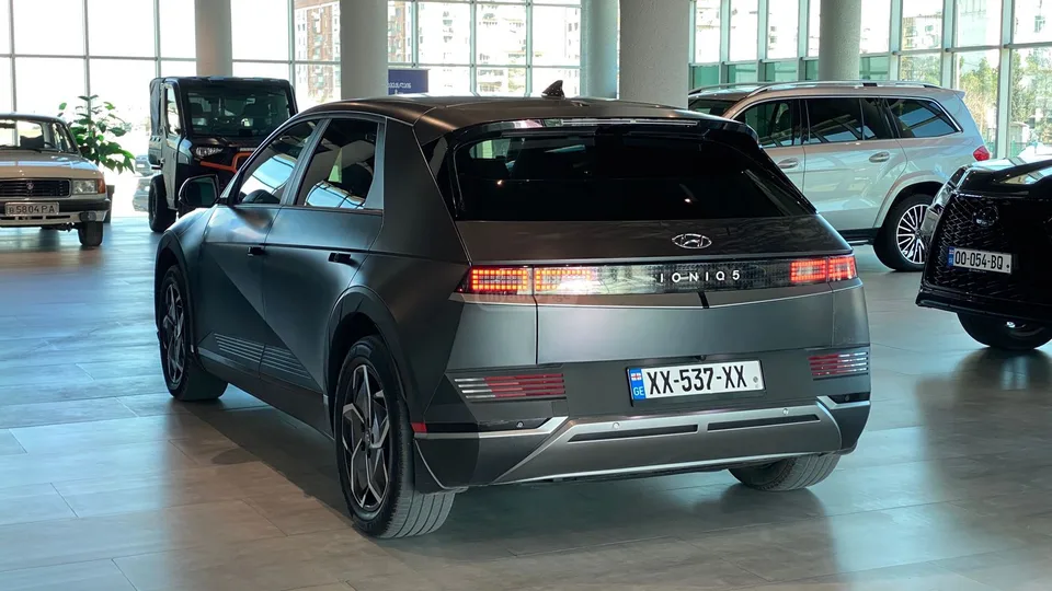 Hyundai Ioniq 5 2023 — миниатюра 5