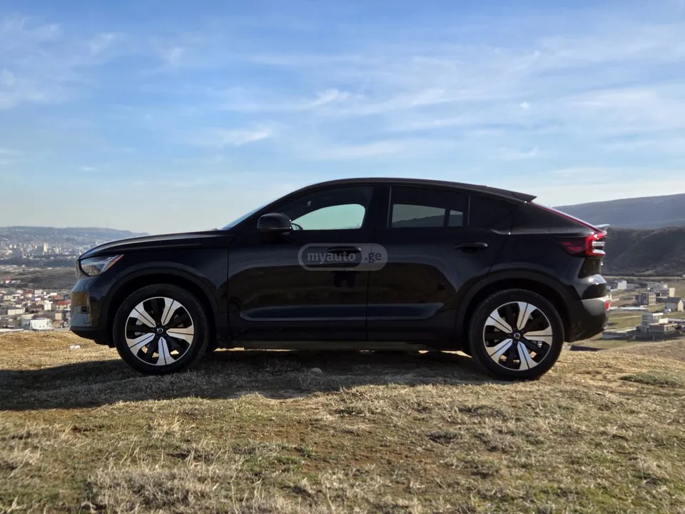 Volvo C40 Twin Plus 2023 — миниатюра 2