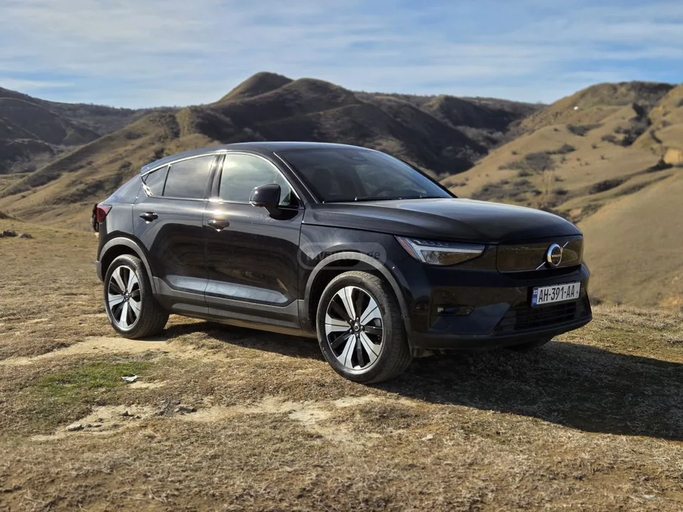 Volvo C40 Twin Plus 2023 — миниатюра 3
