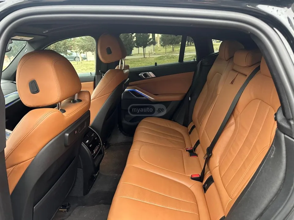 BMW X6 M 2022 — миниатюра 3