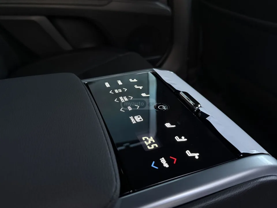 Toyota Camry 2025 — миниатюра 5