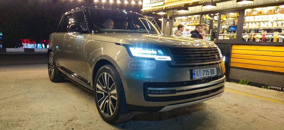 Land Rover Range Rover 2023 — фото 1, купить с доставкой в Москву