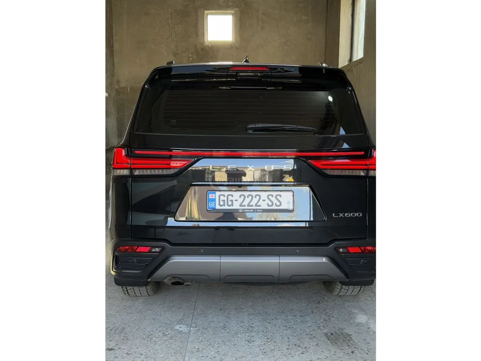 Lexus LX 600 2023 — миниатюра 2