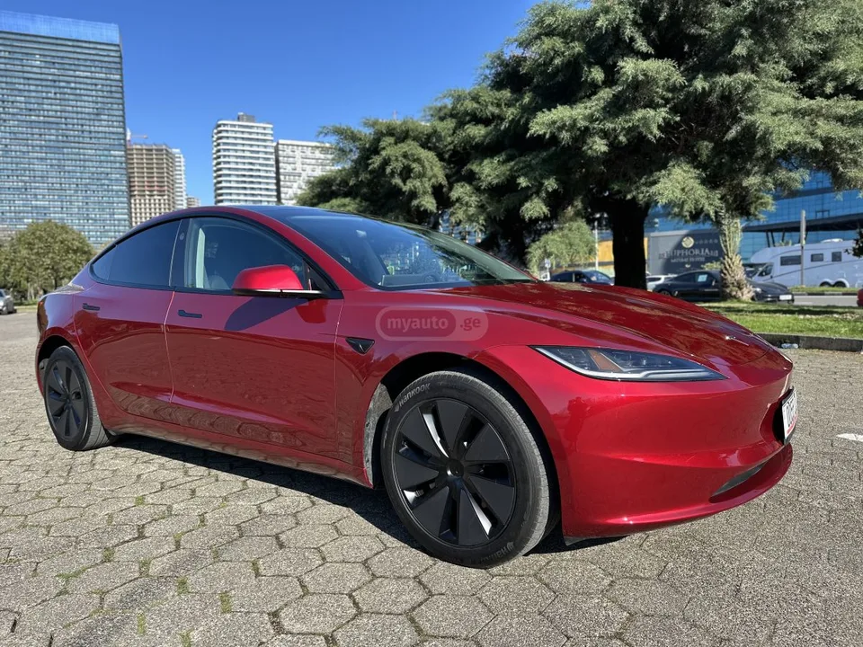 Tesla Model 3 Long Range Dual Motor 2025 — миниатюра 3