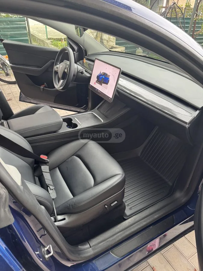 Tesla Model Y perfomenc 2023 — миниатюра 4