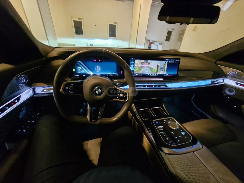 BMW I7 2022 — миниатюра 5