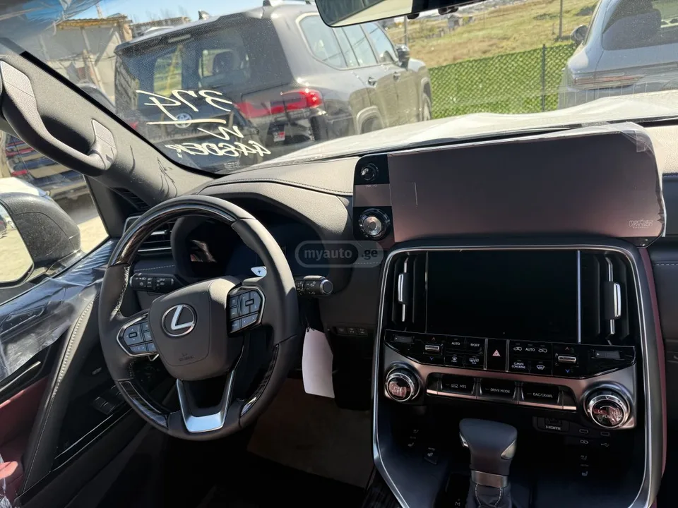Lexus LX 600 LUXURY Plus 2026 — миниатюра 4