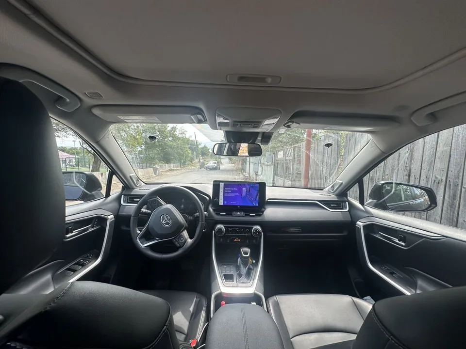 Toyota RAV 4 2024 — миниатюра 5