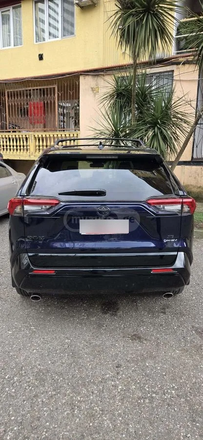 Toyota RAV 4 2025 — фото 1, купить с доставкой в Москву