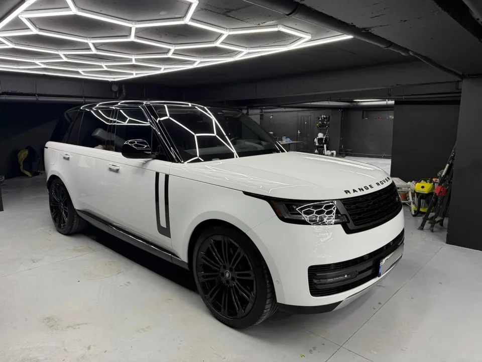 Land Rover Range Rover P530 SE 4dr All-Wheel Drive LW 2022 — миниатюра 4