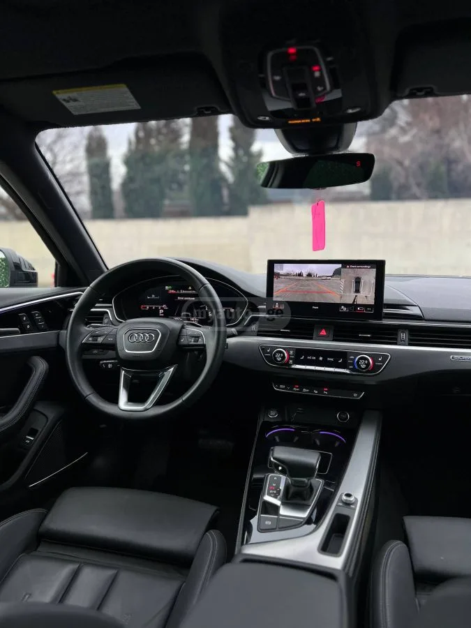 Audi A4 45 S line Premium 4dr All-Whee 2023 — миниатюра 3