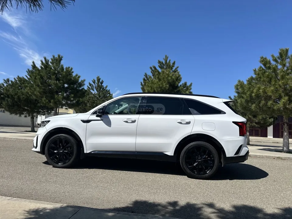 Kia Sorento 2022 — миниатюра 3