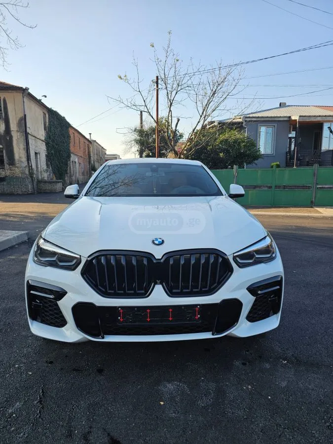 BMW X6 2022 — фото 1, купить с доставкой в Москву