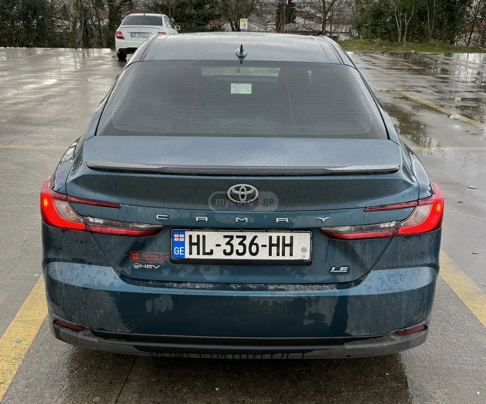 Toyota Camry 2025 — миниатюра 3