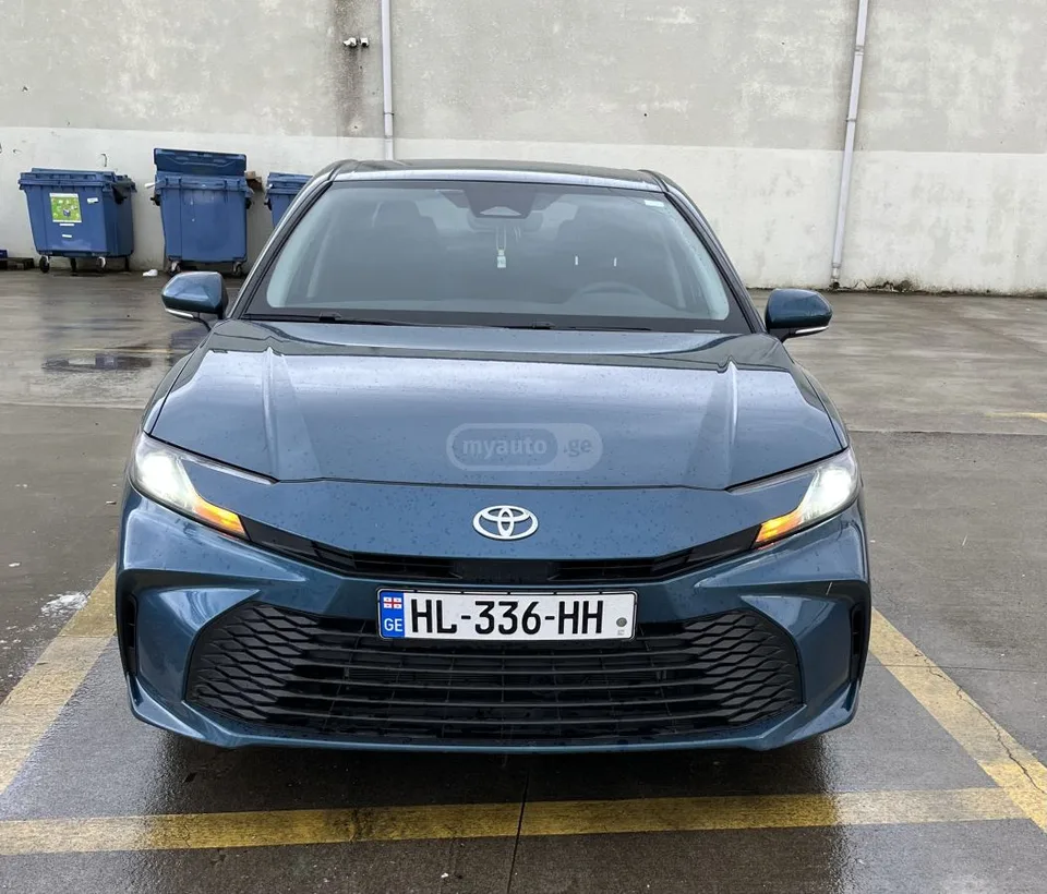 Toyota Camry 2025 — миниатюра 4