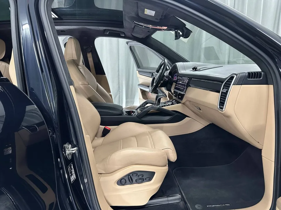 Porsche Cayenne 2022 — миниатюра 4