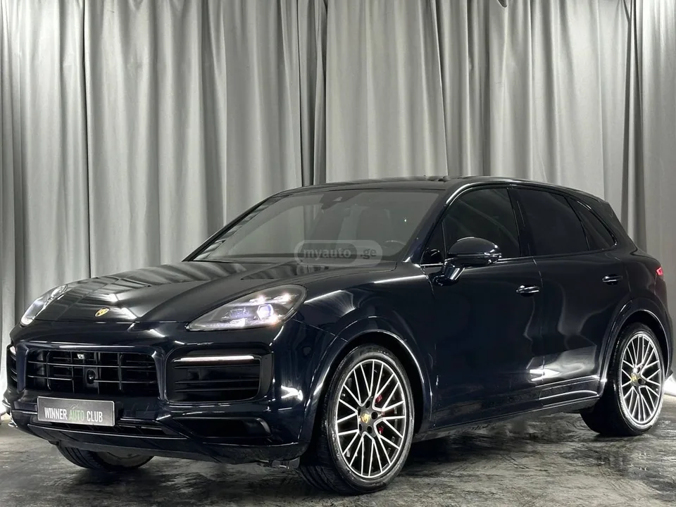 Porsche Cayenne 2022 — фото 1, купить с доставкой в Москву
