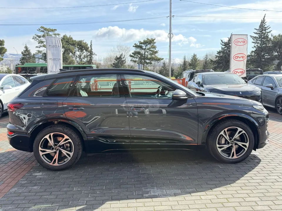 Audi E-Tron Q6 E-Tron 2025 — миниатюра 4