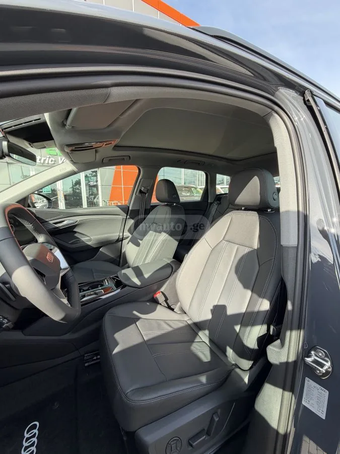 Audi E-Tron Q6 E-Tron 2025 — миниатюра 5