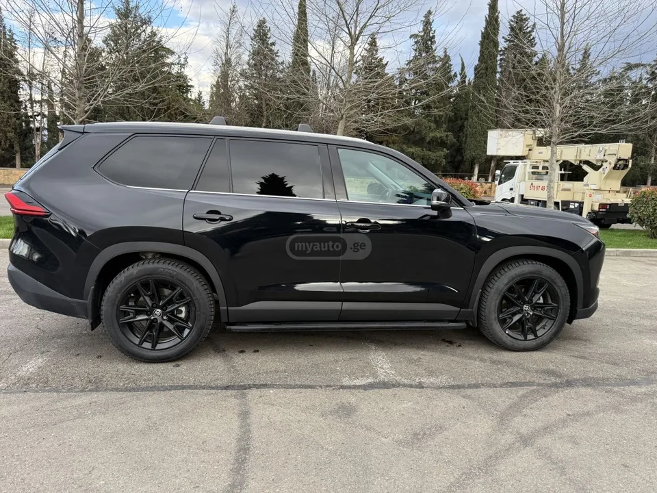 Toyota Highlander 2024 — миниатюра 5
