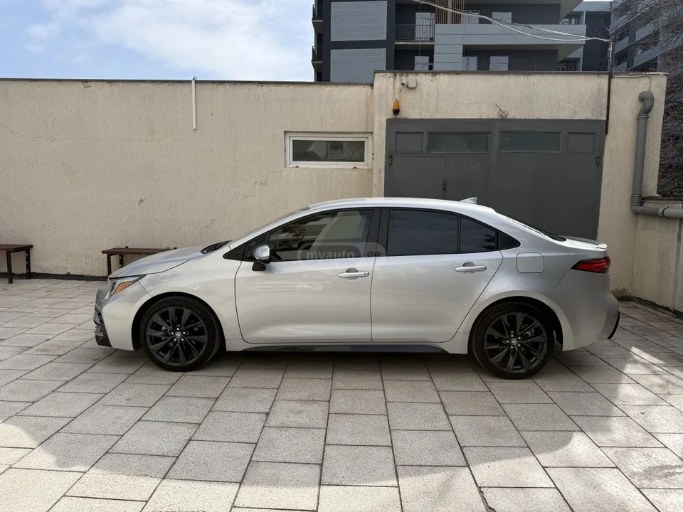 Toyota Corolla Se 2025 — миниатюра 2