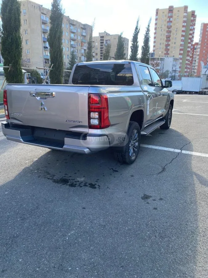 Mitsubishi L200 2026 — миниатюра 3