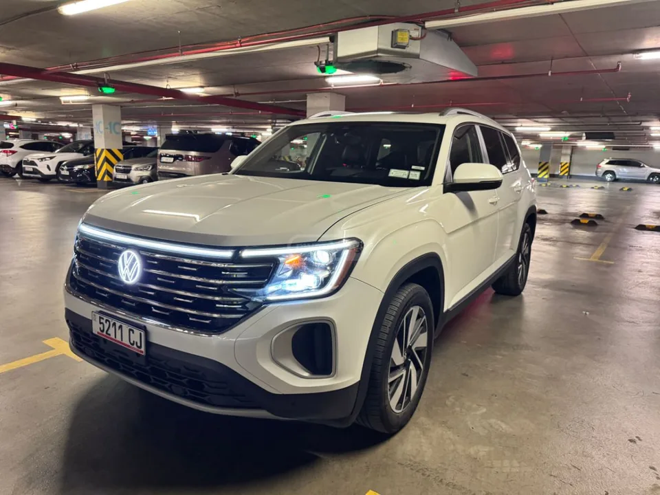 Volkswagen Atlas SEL 2024 — фото 1, купить с доставкой в Москву