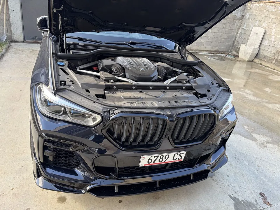 BMW X6 M50i 4dr All-Wheel Drive Sport 2023 — миниатюра 5