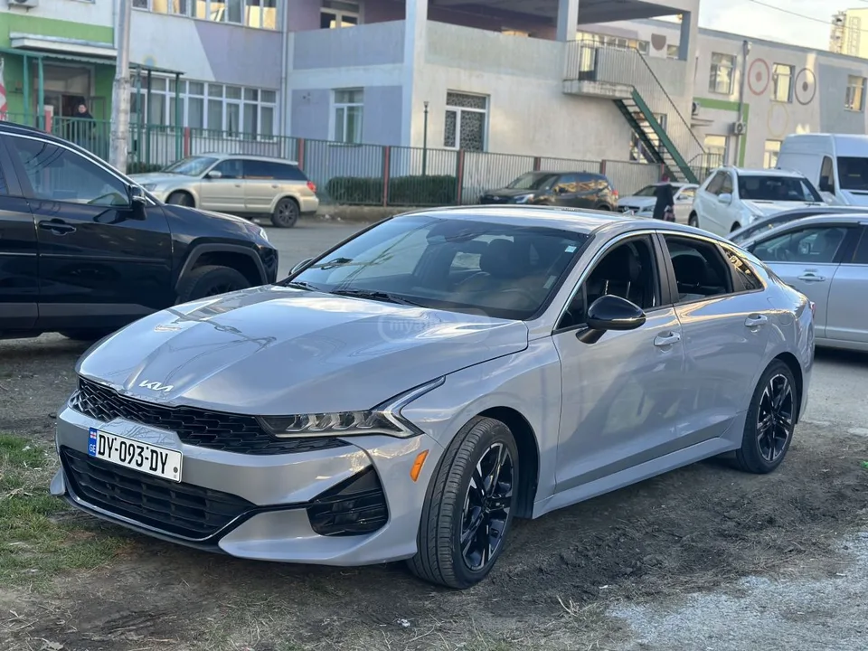Kia K 5 2022 — фото 1, купить с доставкой в Москву