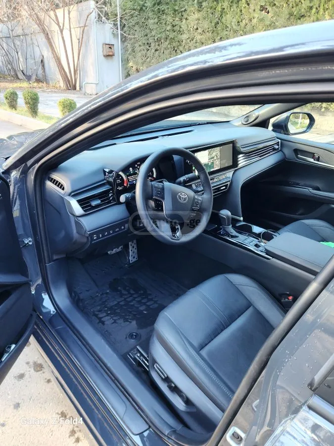 Toyota Camry 2025 — миниатюра 4