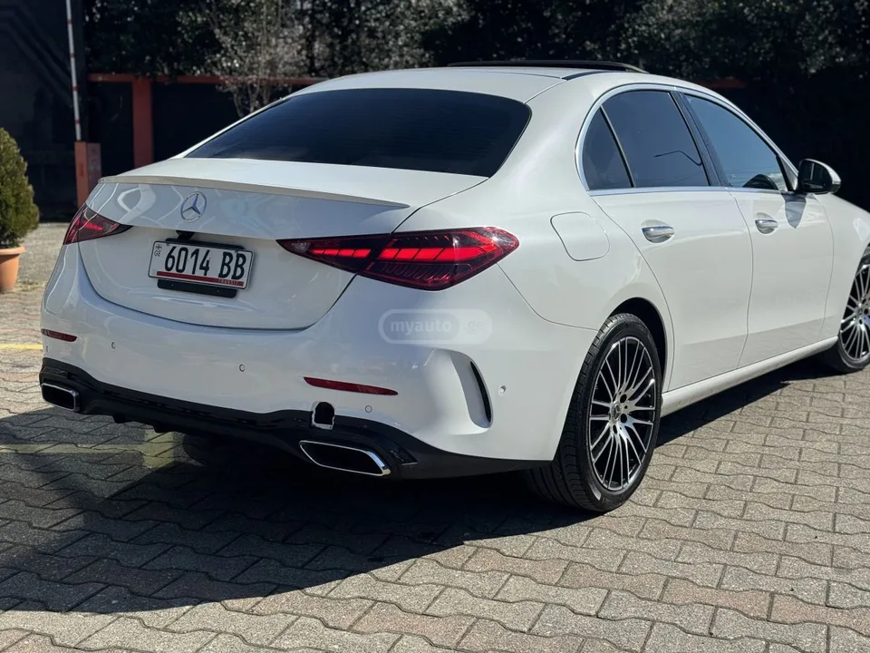 Mercedes-Benz C 300 2023 — миниатюра 5