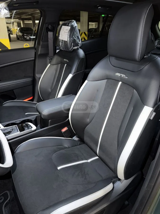 Kia Sportage ПРОХОДНОЙ 156 Л.С 2025 — миниатюра 4
