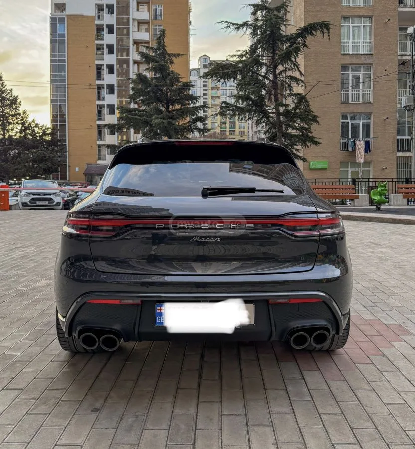 Porsche Macan 2022 — миниатюра 3