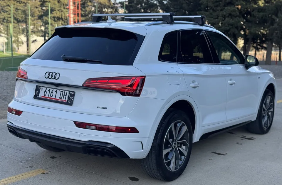 Audi Q5 45 S line Premium 4dr All-Whee 2023 — миниатюра 4