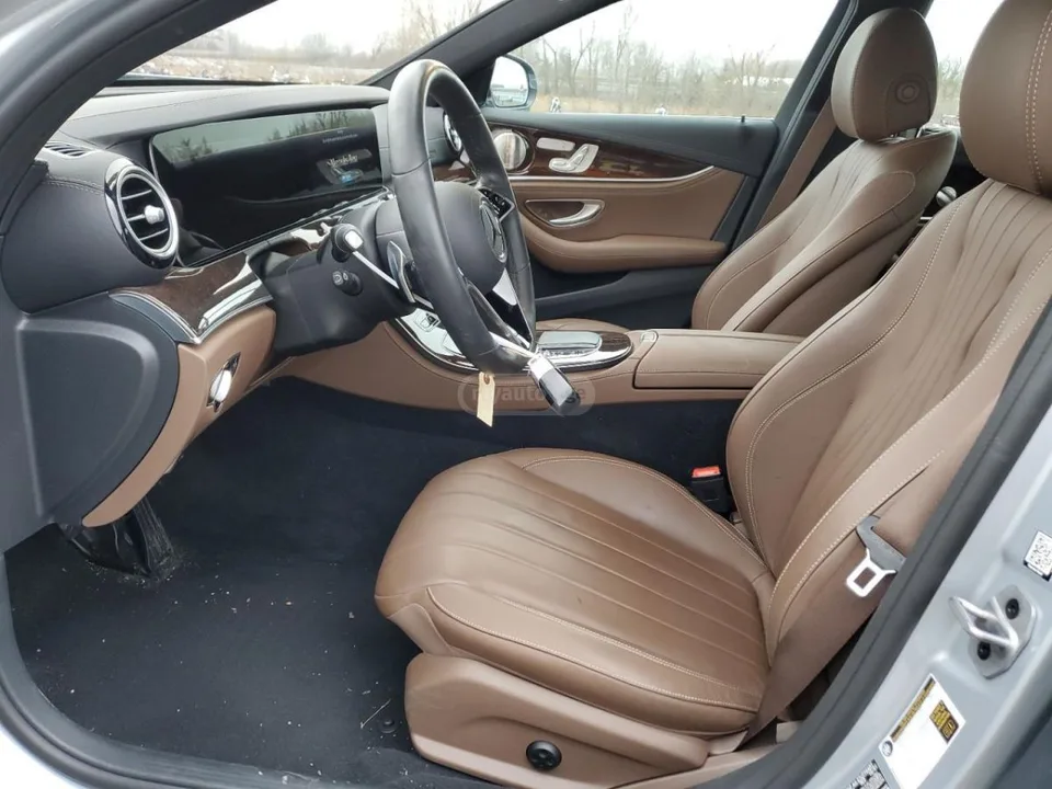 Mercedes-Benz E 450 4Matic 2022 — фото 1, купить с доставкой в Москву