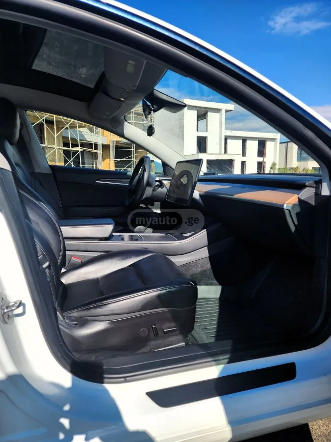 Tesla Model 3 Dual Motor, Long Range 2022 — миниатюра 5