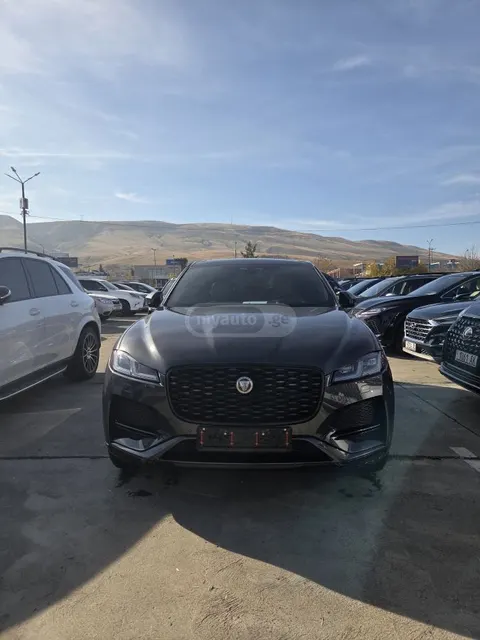 Jaguar F-Pace 2022 купить в Москве