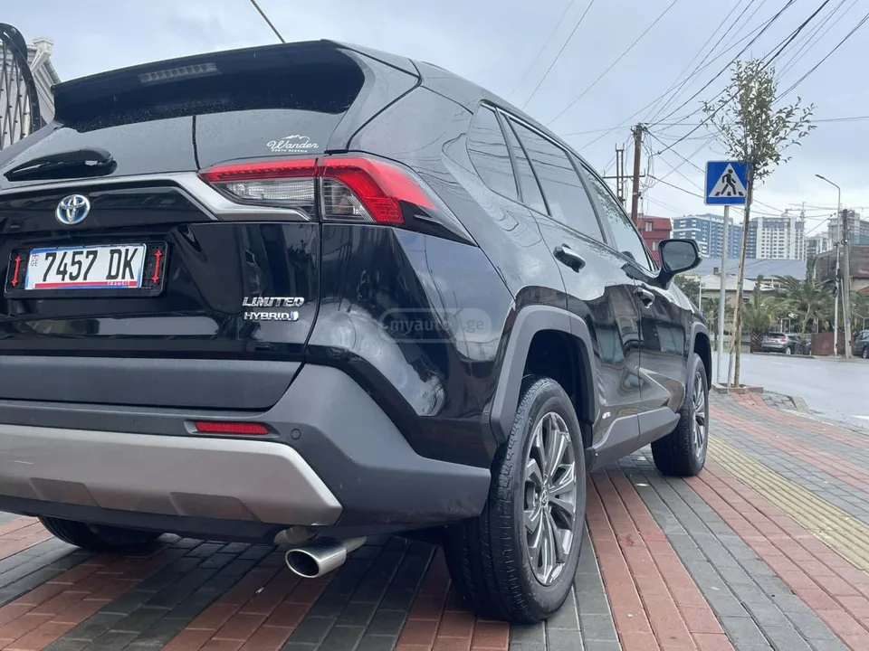 Toyota RAV 4 Limited 4dr All-Wheel Drive Au 2022 — миниатюра 3