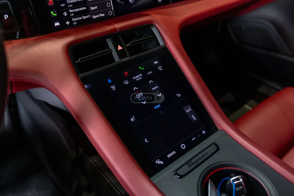 Porsche Taycan 4 S Cross Turismo 2023 — миниатюра 5