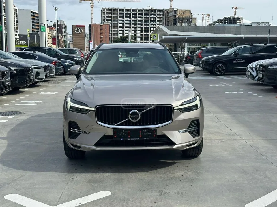 Volvo XC 60 2023 — миниатюра 2