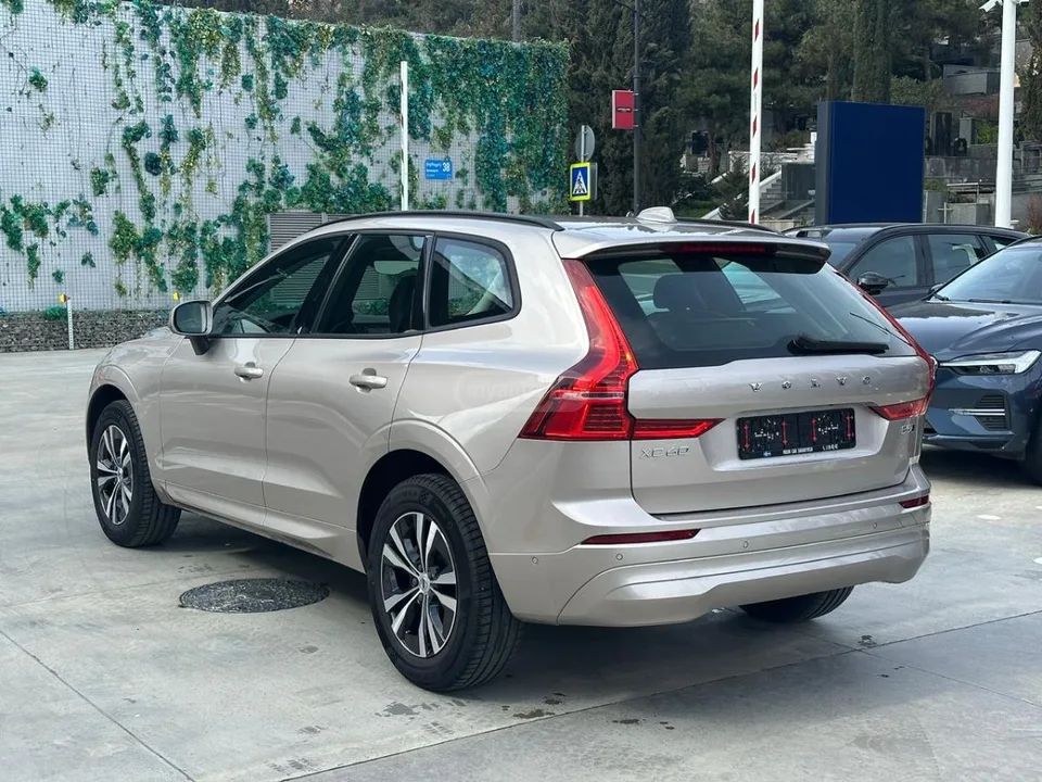 Volvo XC 60 2023 — миниатюра 4