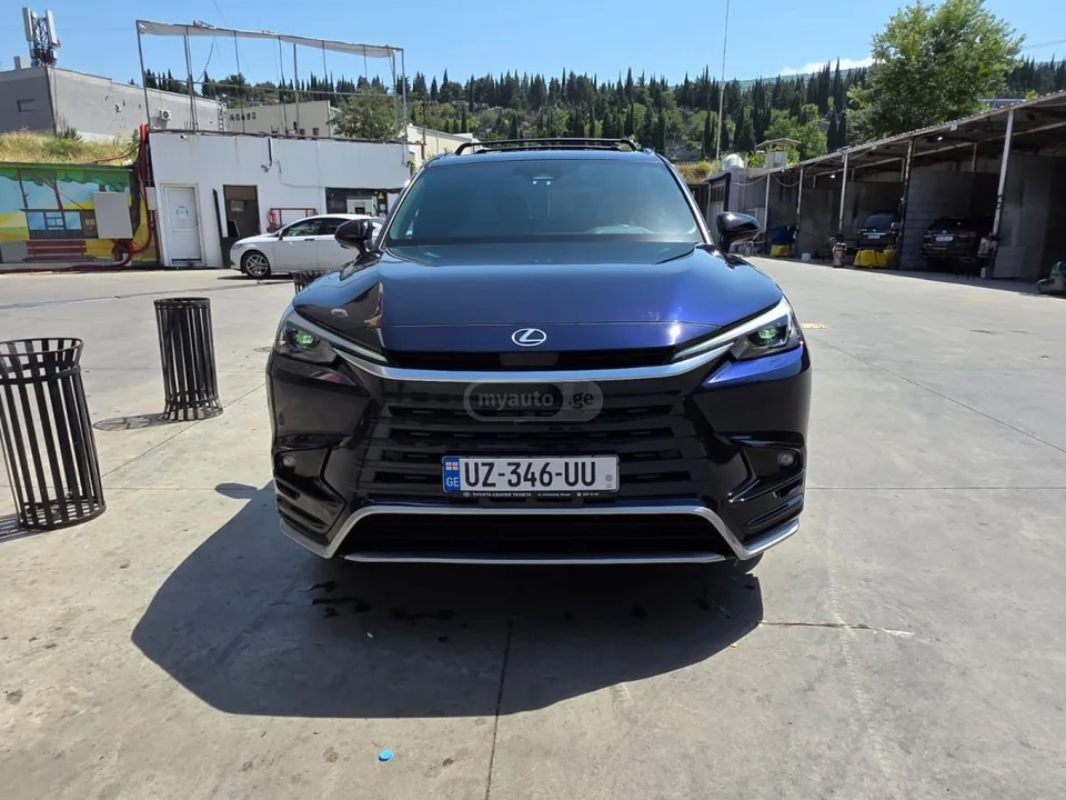 Lexus TX 500h 2024 — фото 1, купить с доставкой в Москву