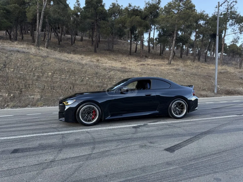BMW M2 2023 — миниатюра 4