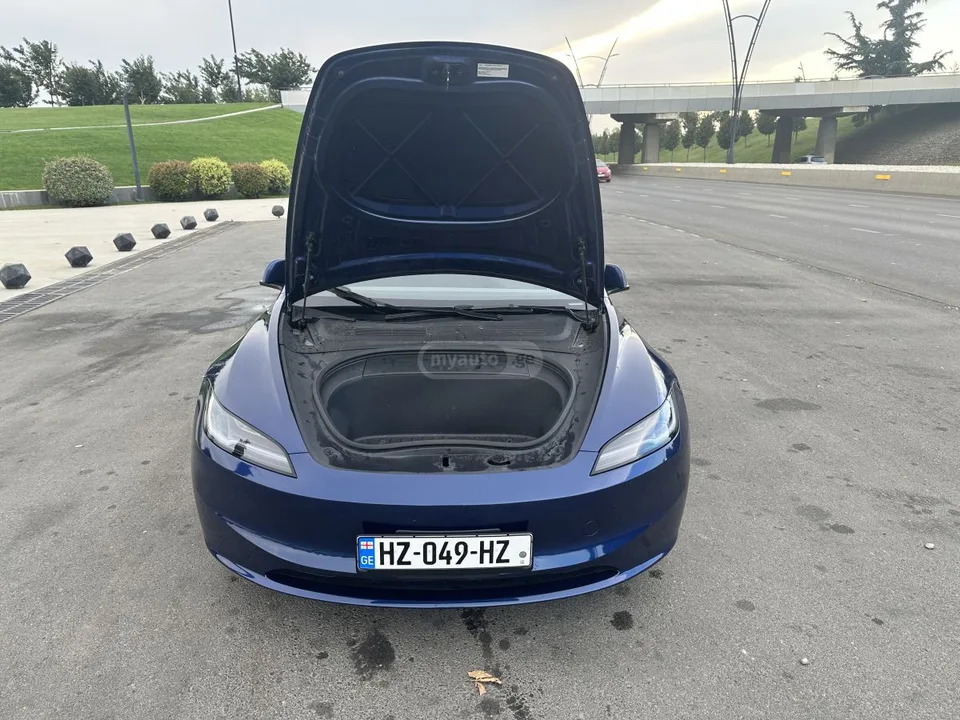 Tesla Model 3 standart 2024 — миниатюра 2