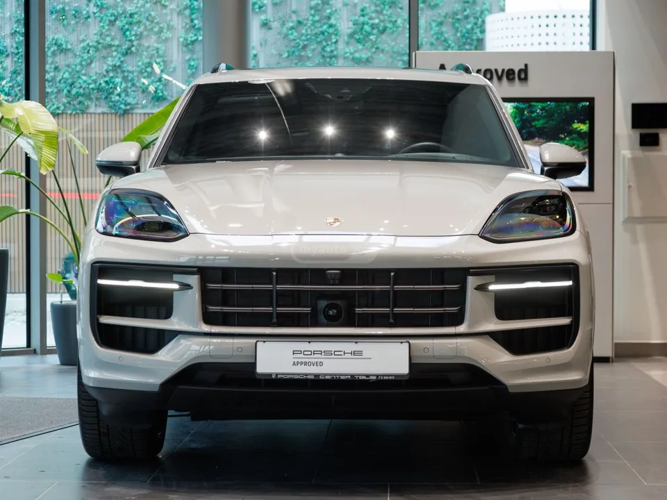 Porsche Cayenne 2024 — миниатюра 3