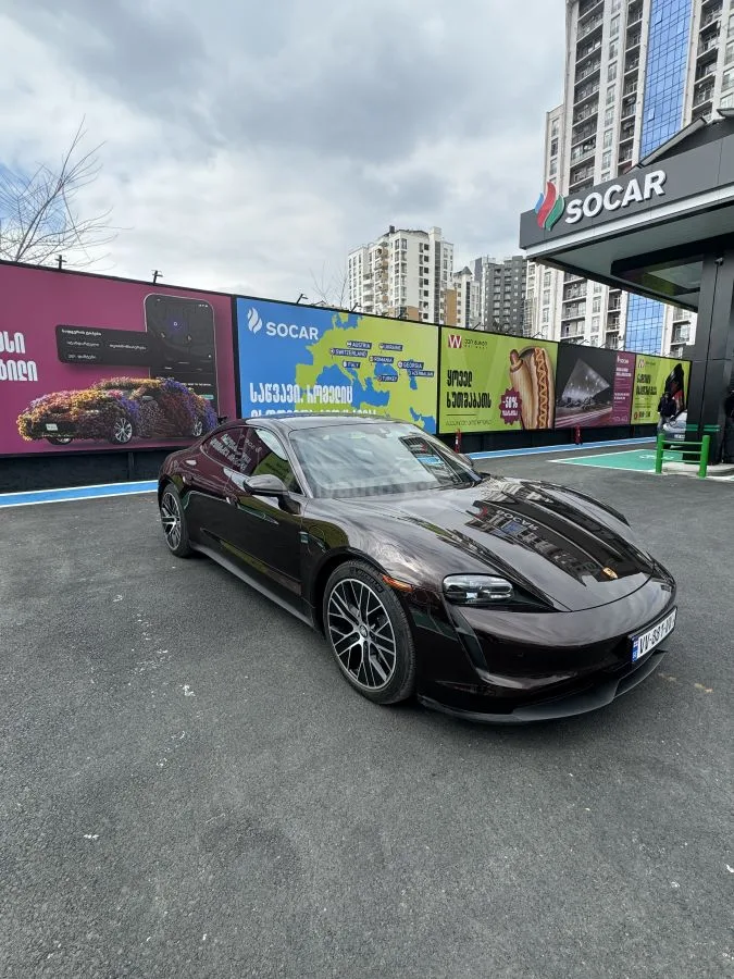 Porsche Taycan 4 S 2022 — миниатюра 2