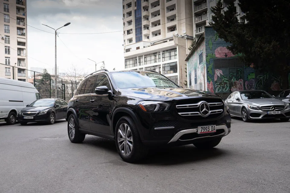 Mercedes-Benz GLE 350 Base GLE 350 4dr All-Wheel Dri 2023 — фото 1, купить с доставкой в Москву