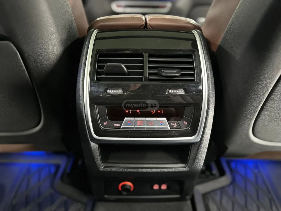 BMW X7 2022 — миниатюра 4