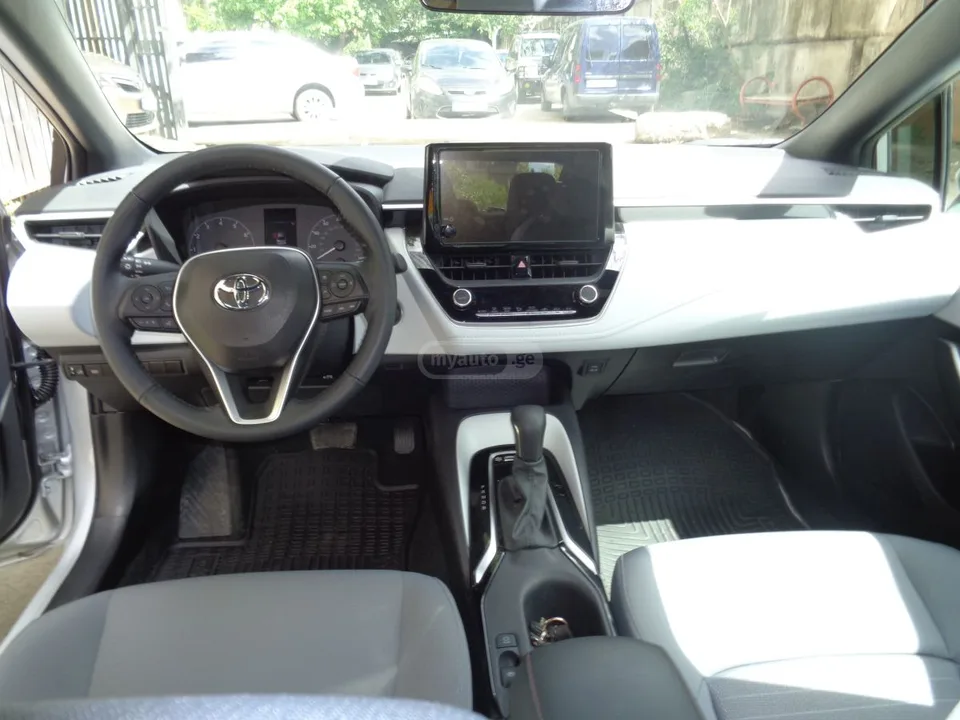 Toyota Corolla 2024 — миниатюра 3