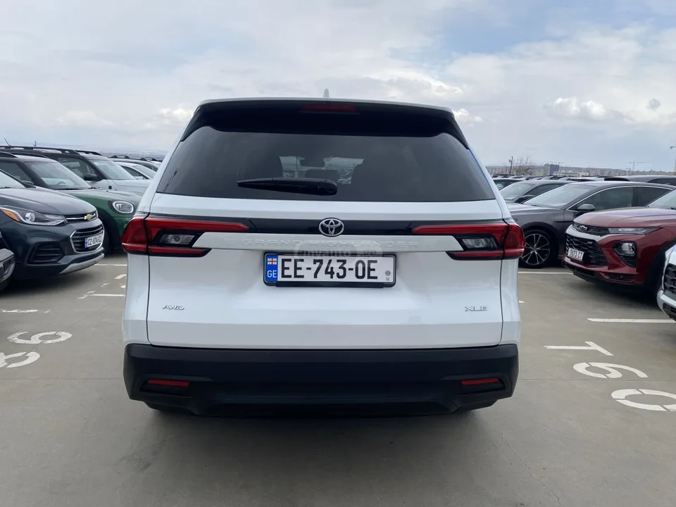 Toyota Grand Highlander xle 2023 — миниатюра 2